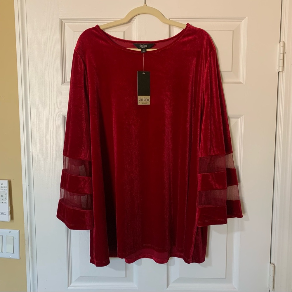 NWT Slim Factor‎ by Investments Crimson Red Velvet Tiered Mesh Long Sleeve Top
